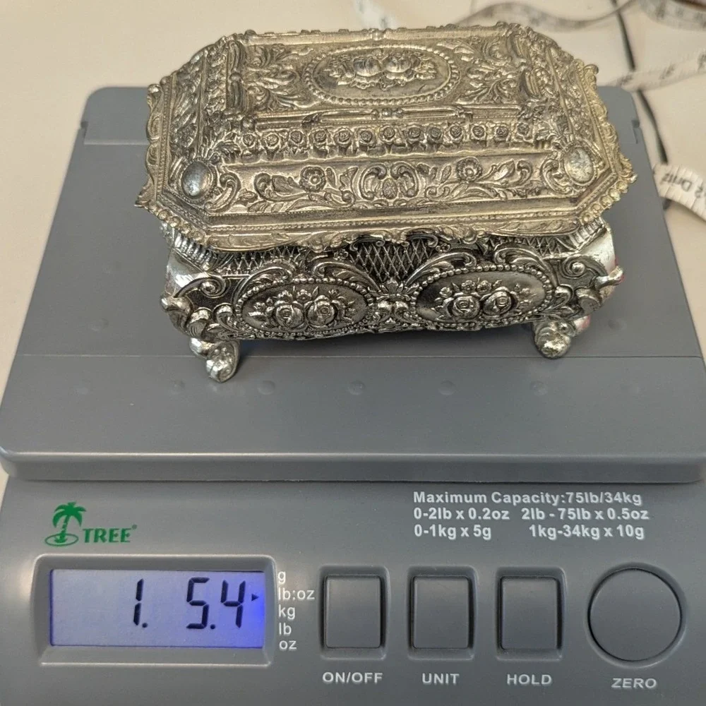 Unbranded this ornate